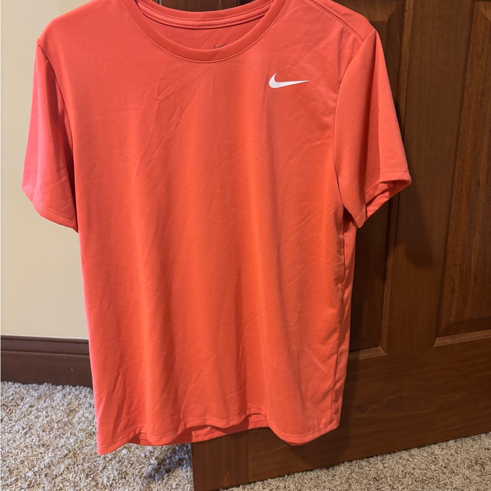 Nike Women’s Coral Short Sleeve Tee